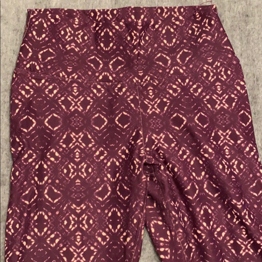 Athletic leggings
